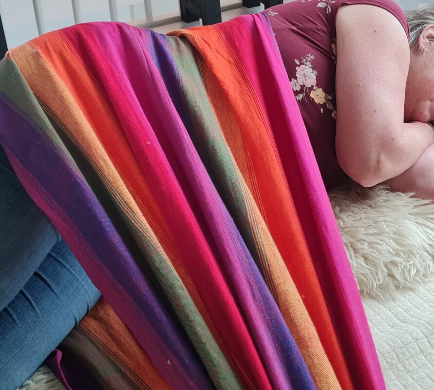 rebozo doek gewikkeld om vrouw